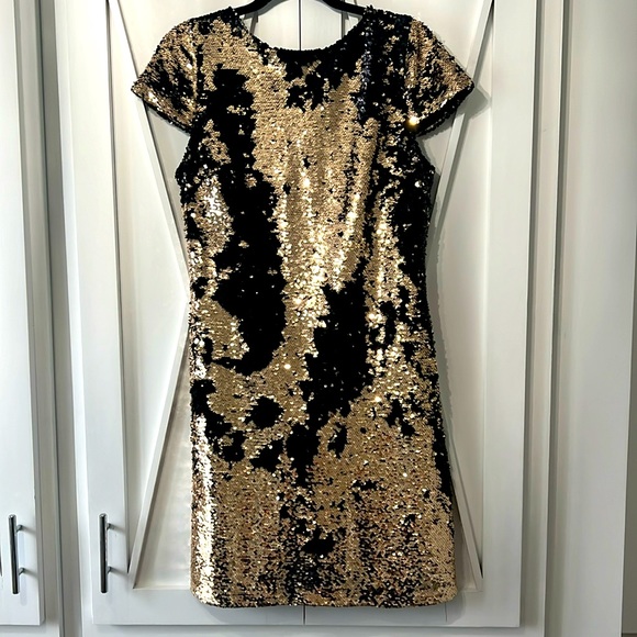Sam Edelman Gold and Black Sequin Dress w/Cap Sleeves & Open Back. Women’s 10. - Picture 1 of 3